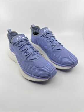 APL Athletic Propulsion Labs streamline  in a periwinkle or bellflower SZ 9.5